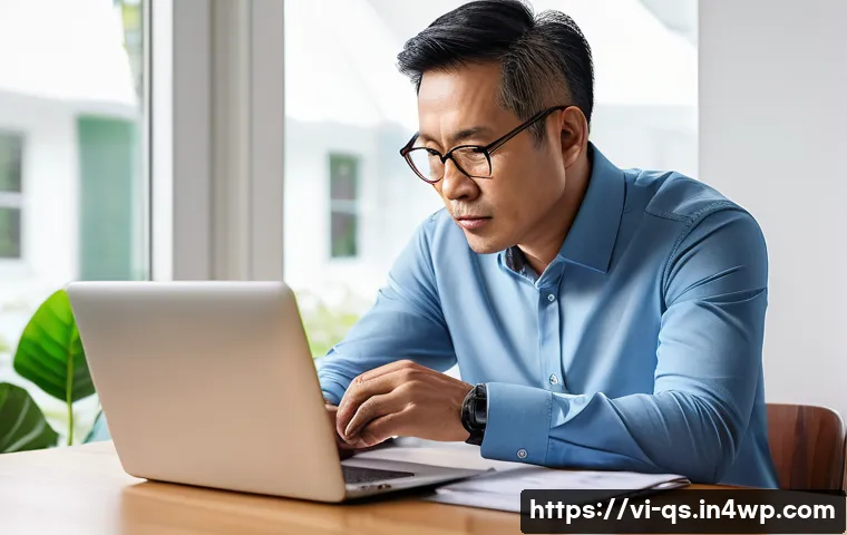대출금리 인하를 위한 협상 팁 - A Vietnamese middle-aged man in business casual attire sitting at a modern wooden desk in a bright, ...